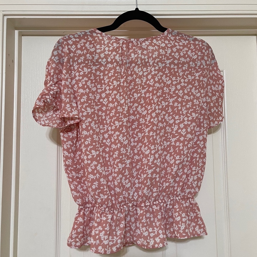 Floral button down blouse - Picture 2 of 2